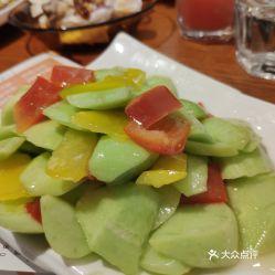 美食测评女吃瓜,揭秘网红美食背后的真相